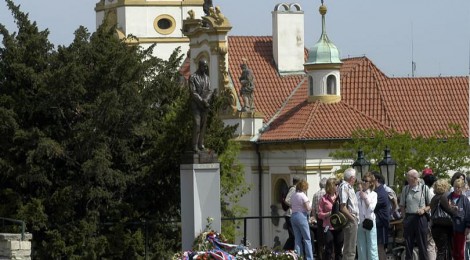 Sokl sochy presidenta Dr. Edvarda Beneše, Praha