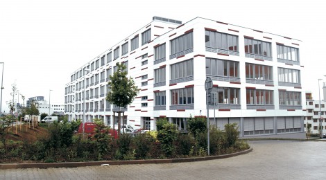 BIVŠ University and Apartment